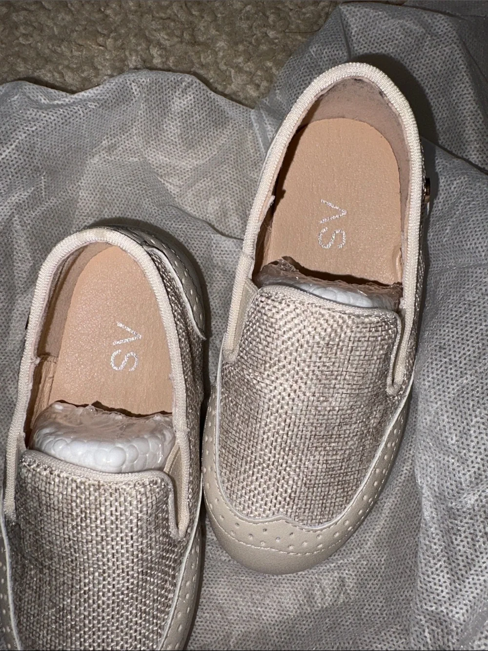 Slip-On Moccasins in Cream Tan - Soft Comfort Loafers